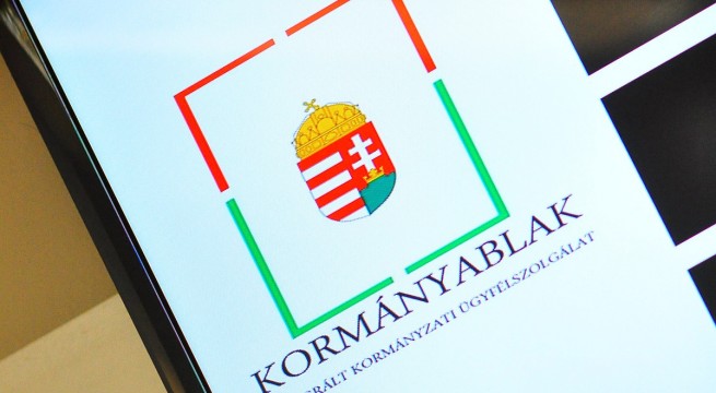 kormanyablakmontior