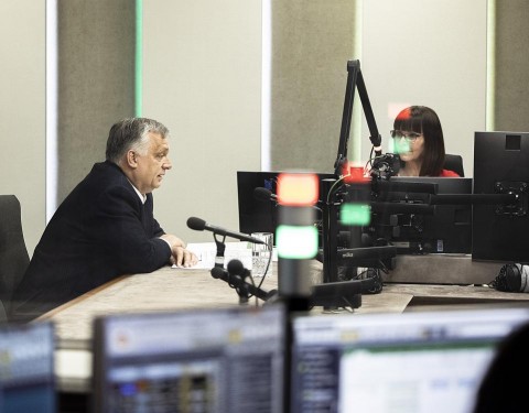orbanradioban2
