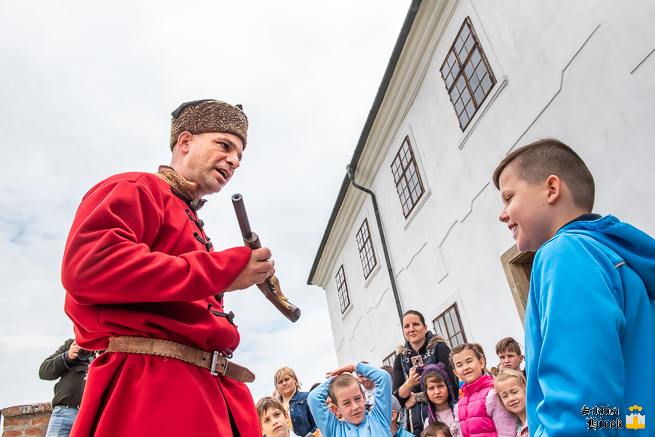 Gyereknapi rendezvény a siklósi várban