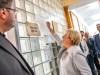 Dr. Papp Judit leplezte le édesapjáról elnevezett tanári terem márványtábláját