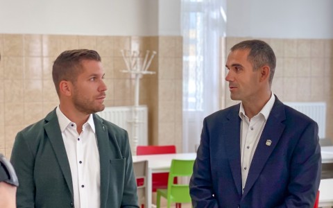 Takács Zsolt az Eatrend Magyarország ügyvezetője és Riegl Gábor, Siklós polgármestere