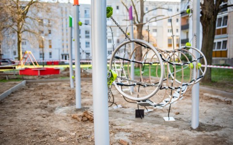 Játszótér épül a siklósi Béke téren