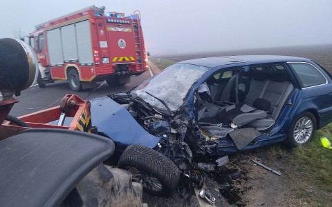 Halálos baleset Békéscsaba közelében. Fotó: BM