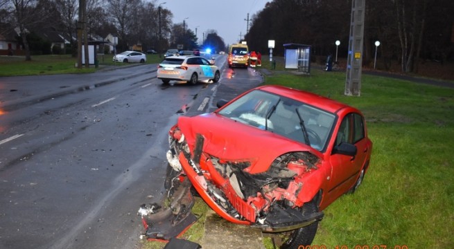 Rendőrségi felvétel a Harkányban történt pénteki balesetről.