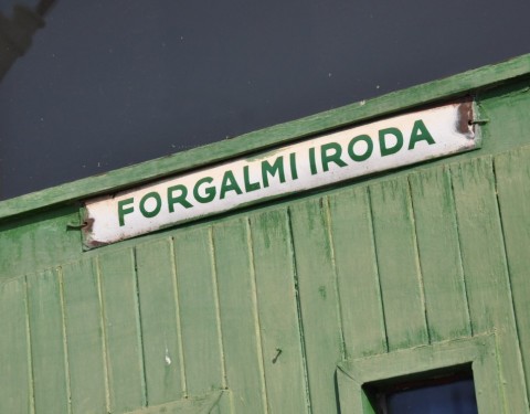 forgalmiirodamavasut